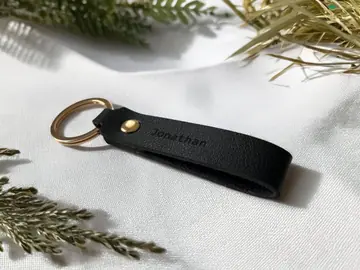 Anneau en cuir avec nom